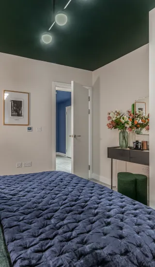 Dagenham Green 2 bed show apartment