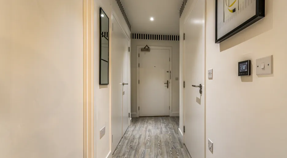 Dagenham Green 1 bed show apartment