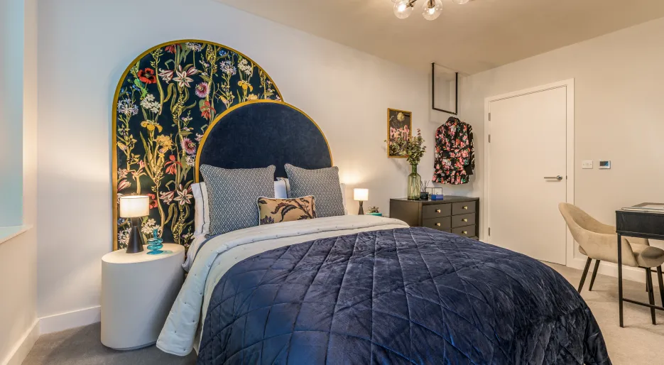 Dagenham Green, 2 bed 2 bath - Principal