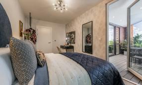 Dagenham Green 2 bed show apartment