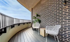 Apartment 646, the Liberty Balcony