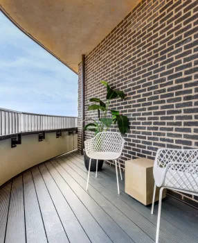Apartment 646, the Liberty Balcony