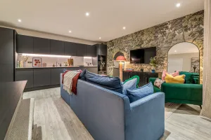 DG_Living Room