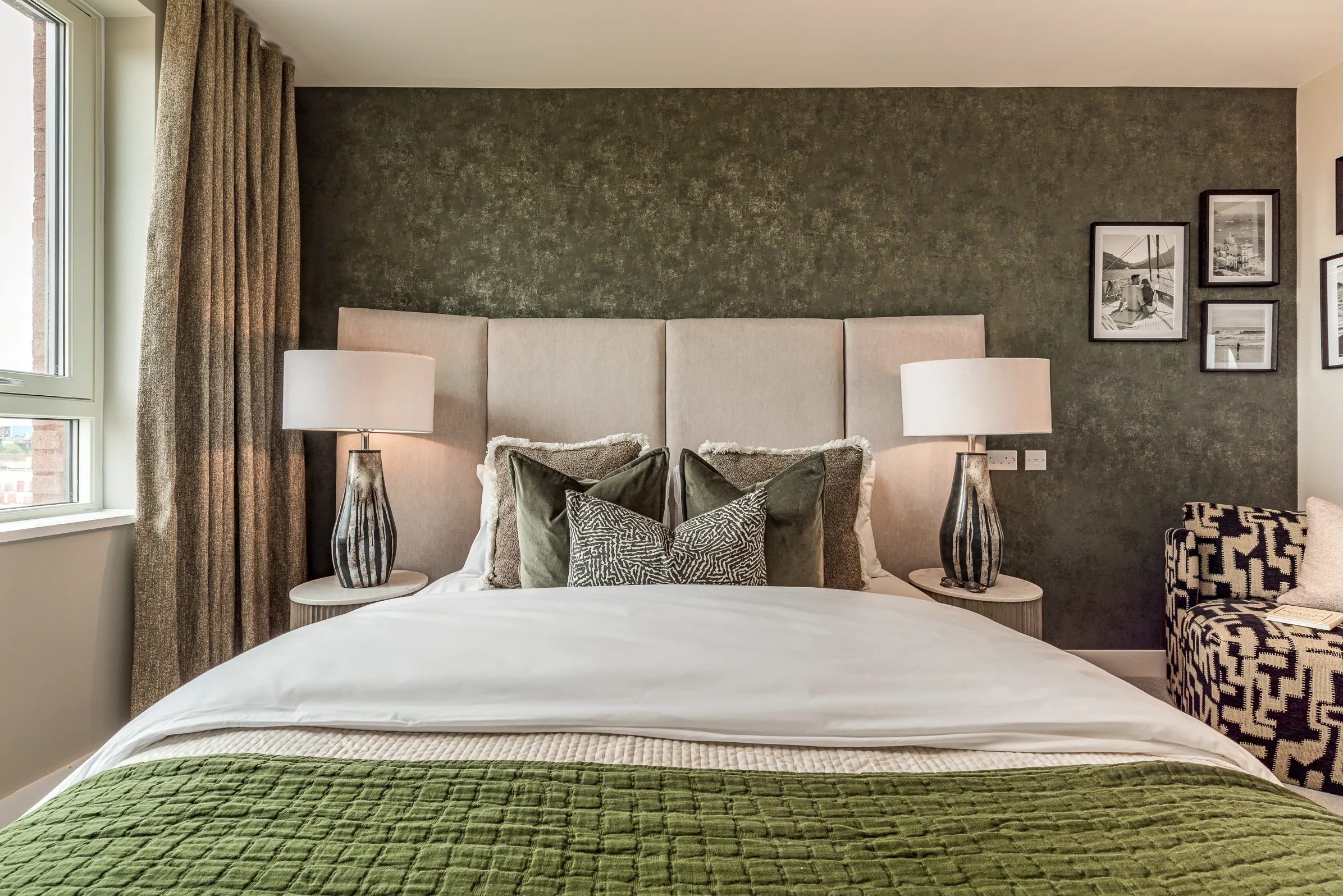 Dagenham Green - Apartment 865 - Principal bedroom 